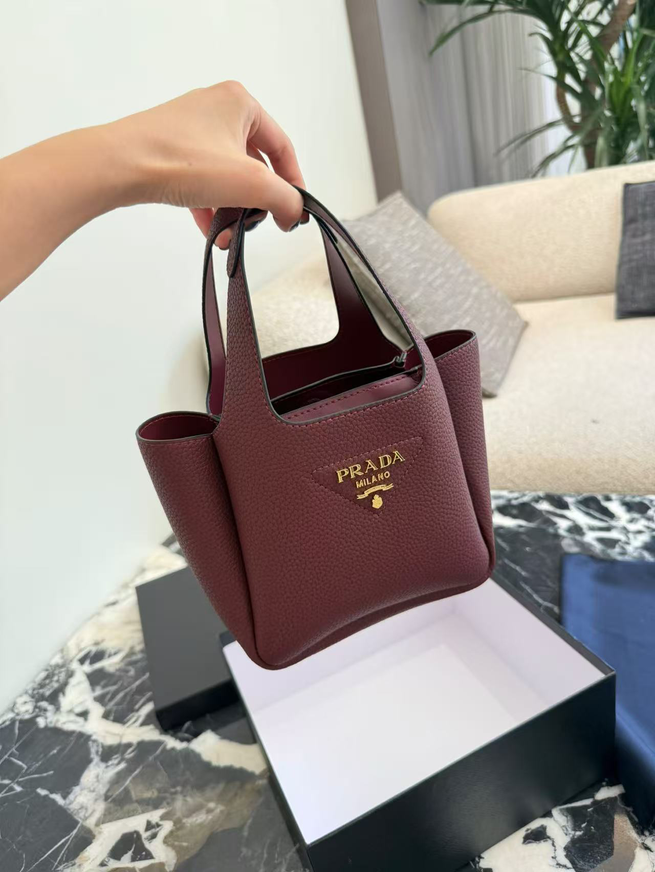 PRADA(菜篮子)