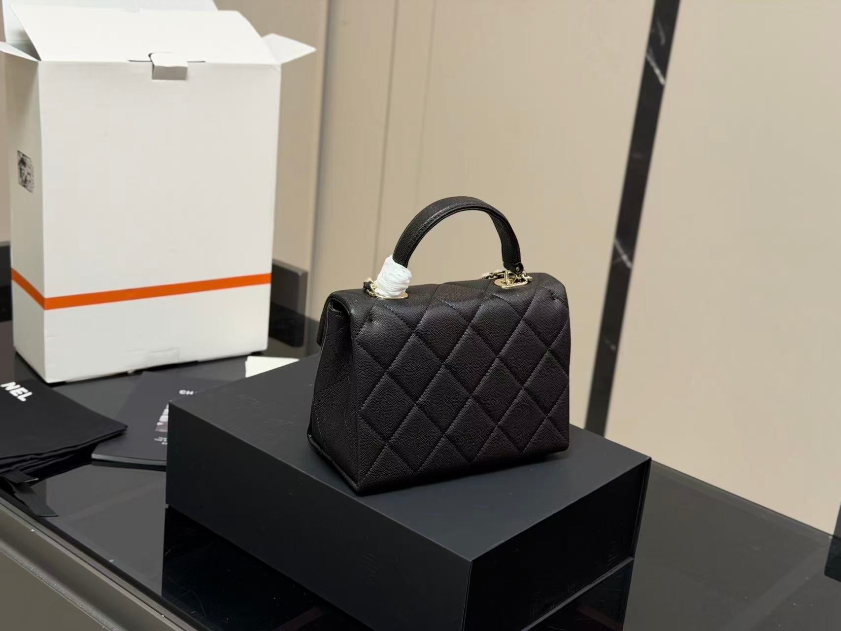 CHANEL(复古手袋)_