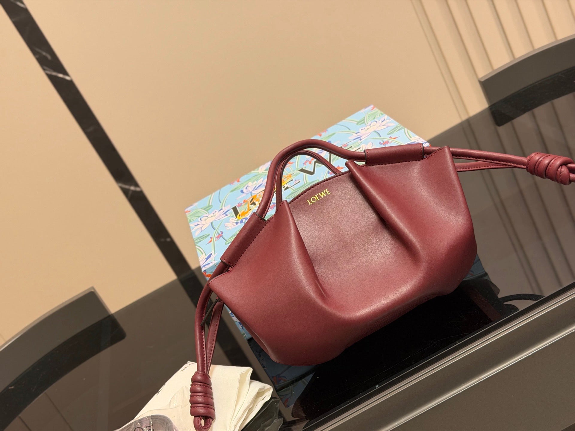 Loewe罗意威新款Paseo饺子包