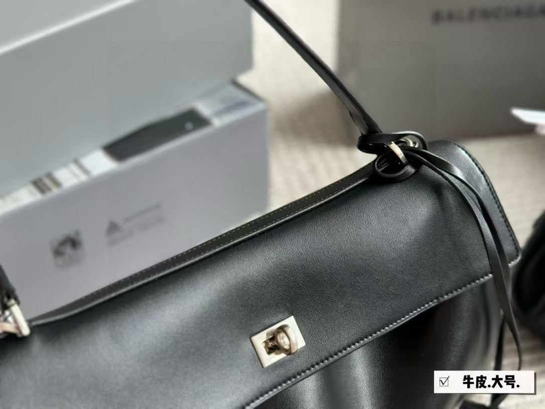 BALENCIAGA(RODEO大廓形包 )