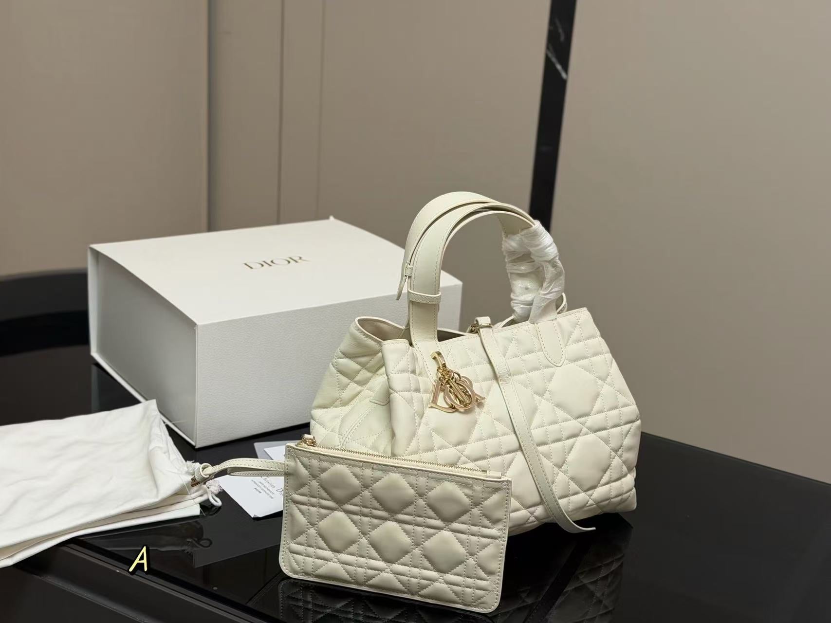 DIOR(Toujours 购物袋)