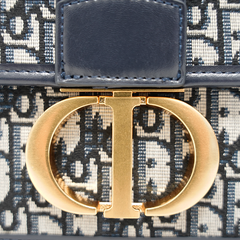 DIOR (30 Montaigne）