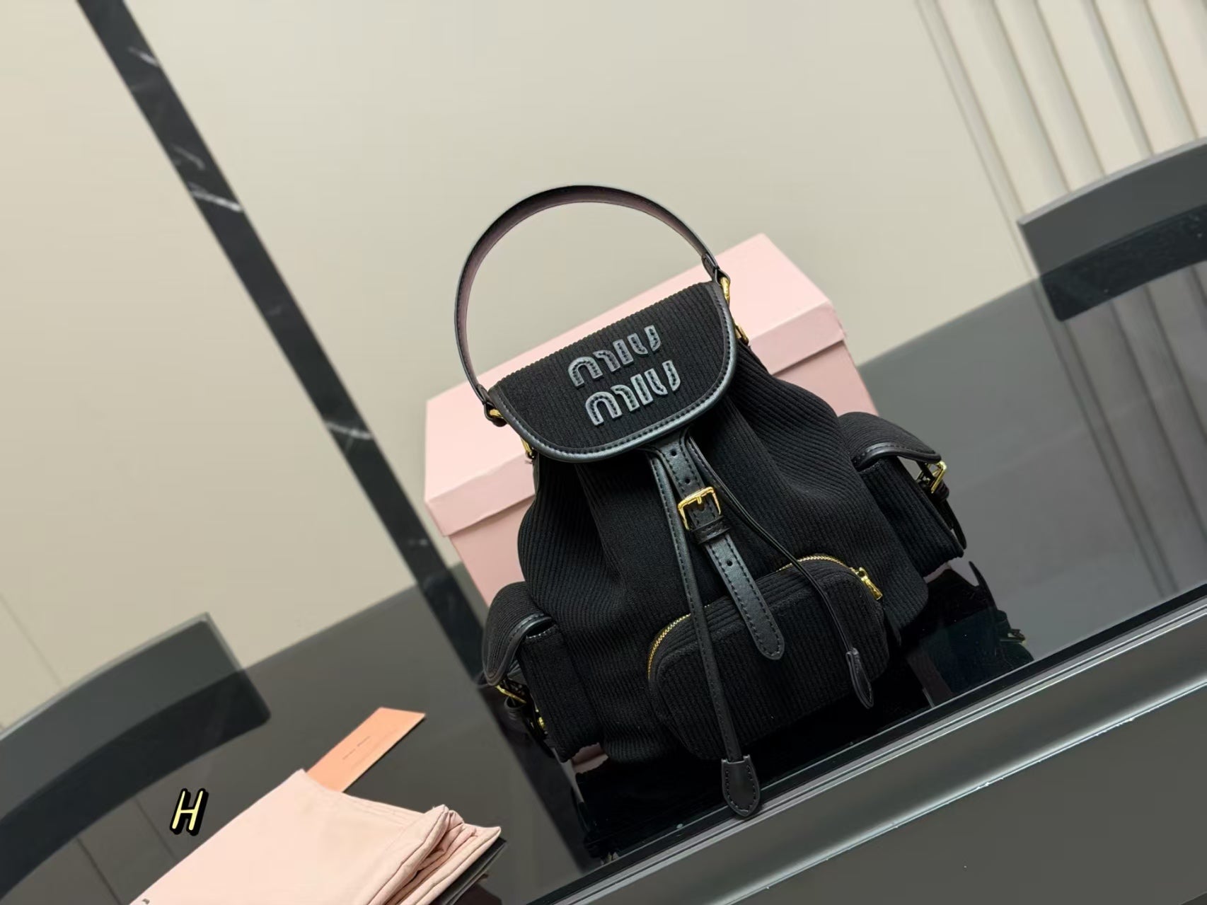 MIU MIU(ss25 双肩包)