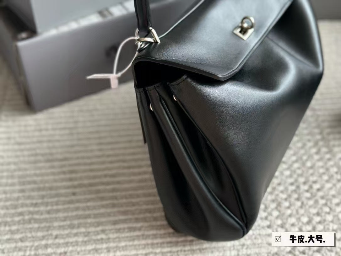 BALENCIAGA(RODEO大廓形包 )