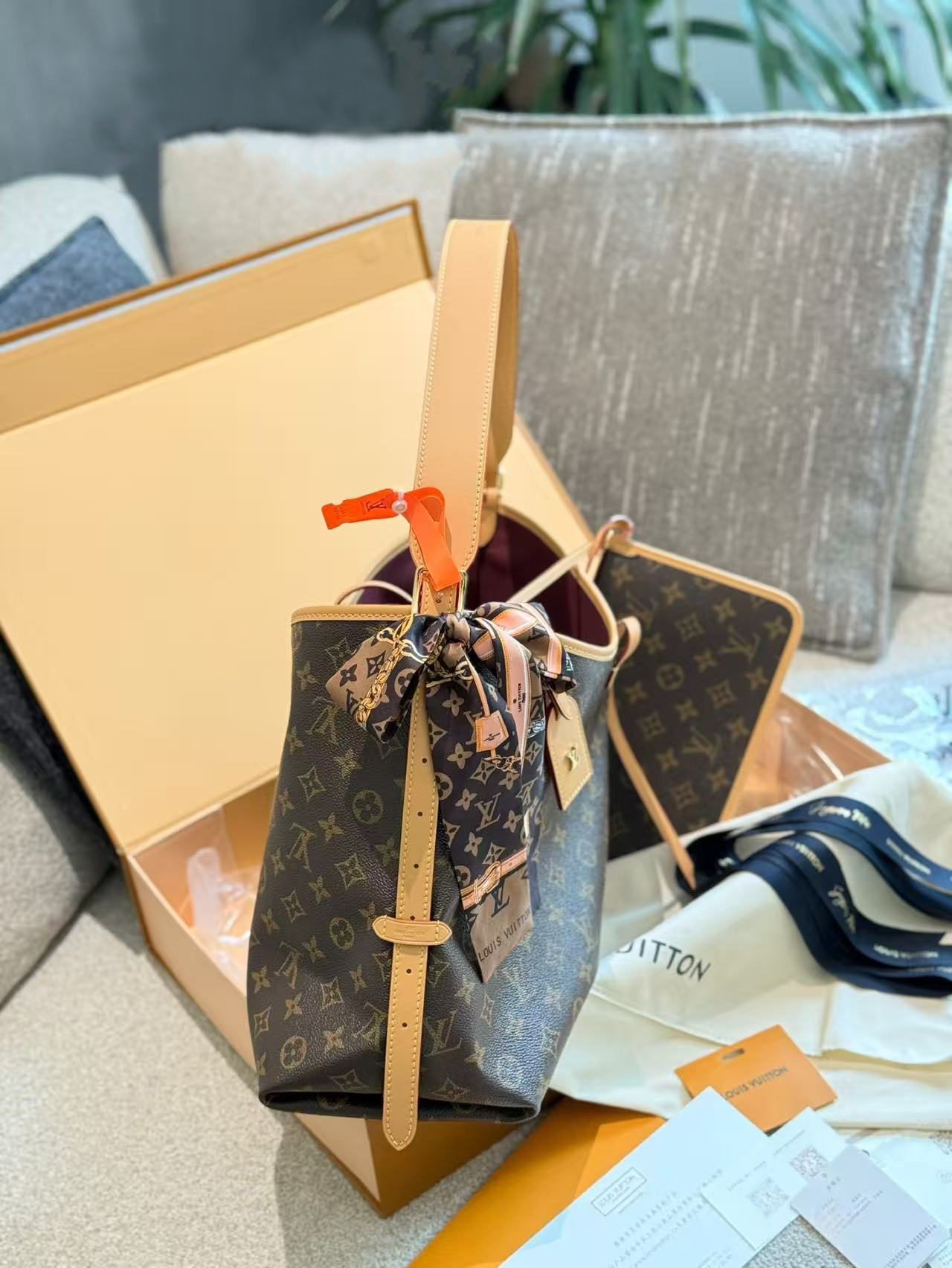 LV(Carryall通勤包)