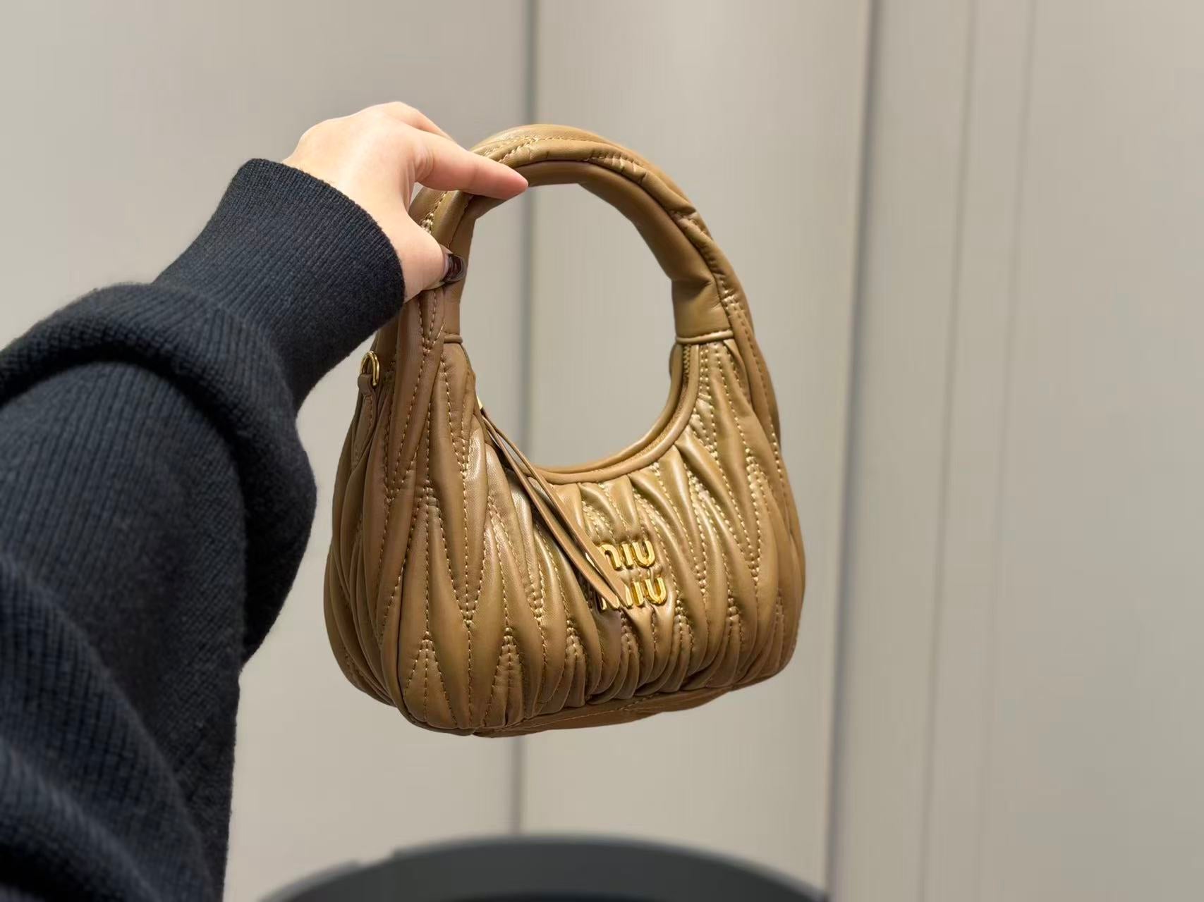 MIU MIU(wander包包 )